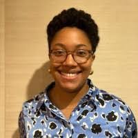 Alexis Roper's Instagram, Twitter & Facebook