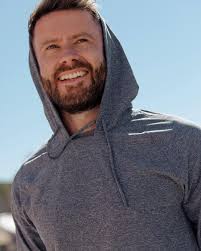 Robin Thorpe's Instagram, Twitter & Facebook