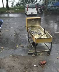 Kini anda boleh dapatkan mesin ayam golek dengan cepat, tempahan mesin ayam golek ini hanya dalam 3 hari sahaja ! Mesin Panggang Ayam Golek Didakwa Dibakar Peniaga Kesal Bulan Ramadan Pun Ada Yang Dengki