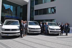 Willkommen auf der startseite ihrer vr bank eg. Die Vr Bank Ostalb Eg Stiftet Einen Vw Bus An Die Lebenshilfe Aalen Lebenshilfe Aalen