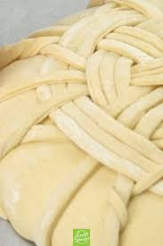 Brot Backen Diese 7 Rezepte Zeigen Was Man Mit Teig Alles Machen Kann Brot Backen Brot Selber Backen Rezept Brot Backen Rezept