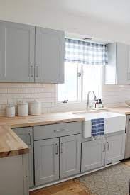 It complements the countertop and cabinets a lot, making the kitchen look great. 25 Timeless Grey And White Kitchen Designs Digsdigs