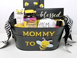 Gujarati and tibetan market are the two principal streets that combine to represent the whole of janpath market. Mommy To Bee Gift Basket Making Time For Mommy