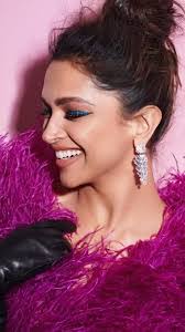 Katrina Moon's Instagram, Twitter & Facebook