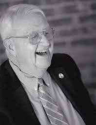 Kelly Herzog's Instagram, Twitter & Facebook