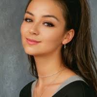 Lacey Doyle's Instagram, Twitter & Facebook