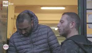 Update information for roberto spada ». Aggredisce Il Giornalista Video Fermato Roberto Spada Live Sicilia