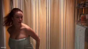 Кристина Хендрикс в полотенце