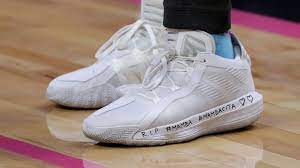 Has the craftiness around the basket of a manu ginobili (not as athletic) and the aggressive mentality to attack the rim on every possession like a tony parker. Analysis Nba Made A Good Call Moving Lakers Clippers Game Abc News
