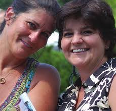 Sandra Caton's Instagram, Twitter & Facebook