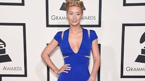 Der teilweise deutlich unter dem aktienkurs liegt. Die Verwandlung Von Iggy Azalea Von 21 Auf 31 Jahre Alt News24viral