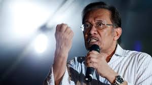 Datuk seri anwar ibrahim says he doesn't want to get into a quarrel with tun dr mahathir mohamad ikuti situasi dan perkembangan terkini pengerusi pakatan harapan, datuk seri anwar ibrahim. Kumpulan Berita Terkini Anwar Ibrahim Diampuni