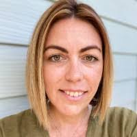 Lisa Jarrard's Instagram, Twitter & Facebook