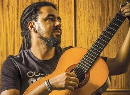 Conhece algum bom programa para baixar música que ficou de fora desta lista? Jornal De Angola Noticias Concerto De Kizua Gourgel No Centro Cultural Portugues