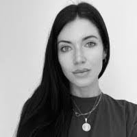 Maria Newman's Instagram, Twitter & Facebook