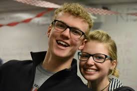 Hailee (@haileeholberton)