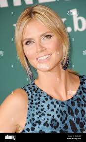 Heidi book hi-res stock photography and images