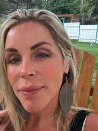 UNDER CONTRACT 🇺🇸🔑 Offered at $805,000