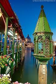 Lantern Venice It Amazing World Beautiful Amazing Venezia Venezia Italia Carnevale Di Venezia