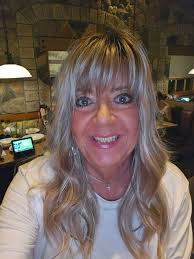 The lighting at my seat in Olive Garden wasn't exactly the best. Oh well,  but my dinner and Sangria still tasted good.