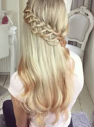 Quinceañera guide plan the perfect quinceañera. Top 15 Dama Hairstyles For Quinceaneras June 2021 Sheideas