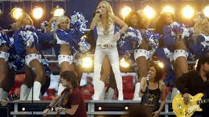 Country Music Star Carrie Underwood At Dallas Cowboys Game Carrie Underwood American Idol Carrie Underwood Carrie Underwood Pictures