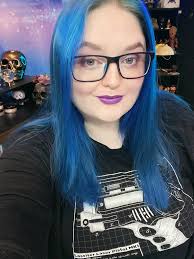 Playing some prop hunt and Warzone! Come hangout and vibe with me