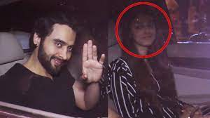 Jackky bhagnani uudelleentwiittasi pooja entertainment. Jackky Bhagnani Spotted With His Girlfriend At Bastin Bollywood Events Youtube