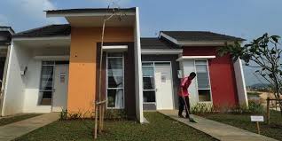 Kanopi berbahan kaca memungkinkan cahaya matahari masuk dan hanya akan melindungi dari hujan. 5 Penyebab Subsidi Rumah Murah Dicabut Pemerintah Merdeka Com