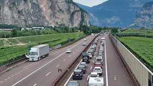 Jun 09, 2021 · in der nacht auf heute ist ein autofahrer auf der brennerautobahn (a13) mit hoher geschwindigkeit mit einem wolf zusammengestoßen. Kawfozo Gwyhjm