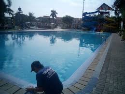 Kontraktor kolam renang terpercaya, jasa pembuatan kolam renang, jasa renovasi kolamrenang, jasa instalasi dan perbaikan kolam renang what we do. Kontraktor Kolam Renang Malang Kini Hadir Membantu Anda Yang Membutuhkan Pelayanan Pembuatan Kolam Renang Jasa Kontraktor Kolam Re Kolam Renang Kolam Surabaya