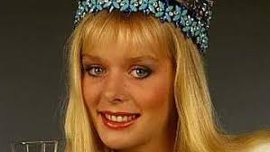 Streit um Lizenzvertrag: Miss Austria Daniela Zivkov muss Krone abgeben