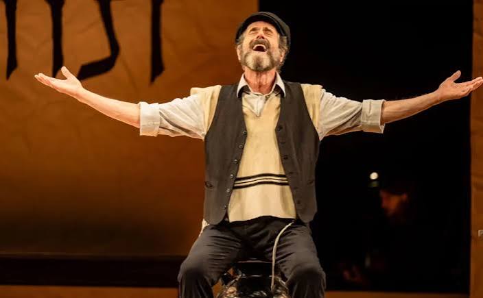 Review: 'Fiddler on the Roof in Yiddish' is a classic that resonates with  our times » NEXT Magazine