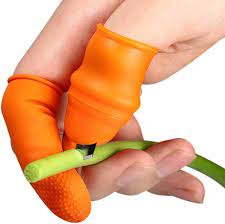 Buy FRESROZ Silicone Thumb Knife, Kitchen Garden Finger Cutter Tool for  Quickly Cutting Vegetables Plant, Orange Finger Protector Fruit and  Vegetable Picker (Set of 1) Online at Low Prices in India -