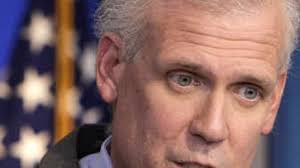 Press secretary Snow quits for bigger salary