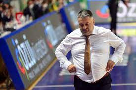 Ο τεχνικός του προμηθέα μετά το τελευταίο παιχνίδι του 2020, κόντρα στη μπούρσασπορ. Makhs Giatras Einai H Prwth Fora Poy Anagkazomai Na Paw Se Ena Paixnidi Ay8hmeron Sthn Edra Toy Antipaloy Eimaste 10 Hmeres Xwris Proponhsh Ws Omada Sportfmpatras Gr