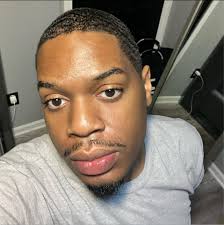 Glenn Close made a rare appearance at at awards show, and everyone is  saying the same thing! 😮 Check the comments👇