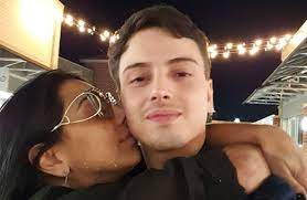 We would like to show you a description here but the site won't allow us. Lucas Santos Filho Da Cantora Eyshila Assume Homossexualidade