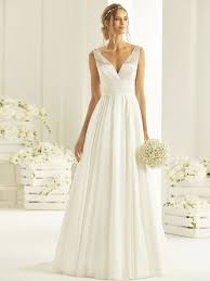 Check spelling or type a new query. Brautkleid Mt Trager Marry4love Berlin Brautkleider Verleih Und Hochzeitskleider Verkauf Brautmode Nach Mass