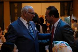 Yavuz ağıralioğlu, evli ve üç çocuk babasıdır. Yavuz Agiralioglu Twitterren Bu Aksam Iftarda Milletvekili Adayi Arkadasimiz Emine Kucukali Nin Davetlisi Olarak Kucukalioglu Ailesi Genclik Platformu Tarafindan Duzenlenen Iftara Katildik Kucukali Ailesine Ev Sahiplikleri Icin Tesekkur Ederiz