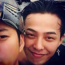 Makeup allows you to hide some of the shortcomings, visually adjust the in g dragon without makeup uses a variety of techniques. Axhxo On Twitter His Best Look Fight Me Bigbang Yg Globalvip Https T Co Pk0ayprfur Twitter