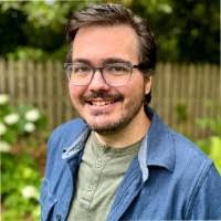 Kari Edmonds's Instagram, Twitter & Facebook