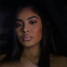 Symone Walker's Instagram, Twitter & Facebook