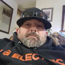 StartUp Mendocino 2024 Entrepreneur Eric Langton, owner of LG Electric  (@_lgelectric) is making sparks ⚡️ LG Electric offers electrical services,  repair, upgrades, solar, security, and more! 🔌 As the founder of a