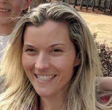 Lynette Dickerson's Instagram, Twitter & Facebook