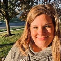 Vicky Weimer's Instagram, Twitter & Facebook