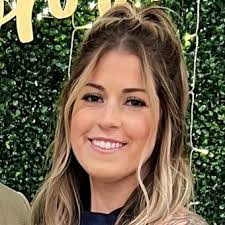 Amanda Standley's Instagram, Twitter & Facebook