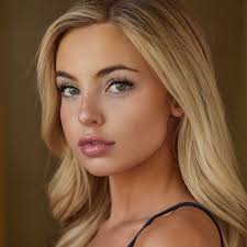 Emma Kotos - YouTube