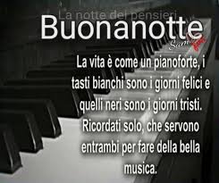 Alcune indicano strumenti musicali come il violino, il violoncello, il pianoforte (inventato da un italiano). La Vita E Come Un Pianoforte I Tasti La Notte Dei Pensieri Facebook