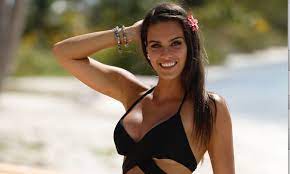 She has more than 1 followers on her timeagelencser instagram account. Gelencser Timea Bikininel Tovabb Soha Nem Vetkozom Interju Borsonline